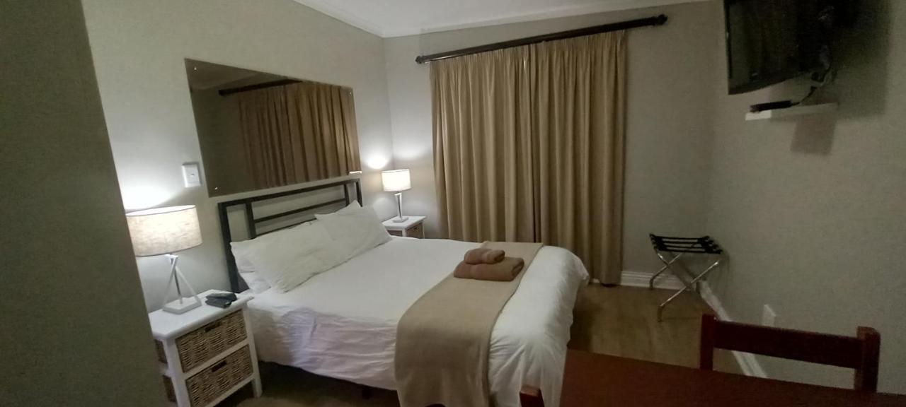 ランゲバーン マサダ ゲスト ハウス Bed & Breakfast エクステリア 写真