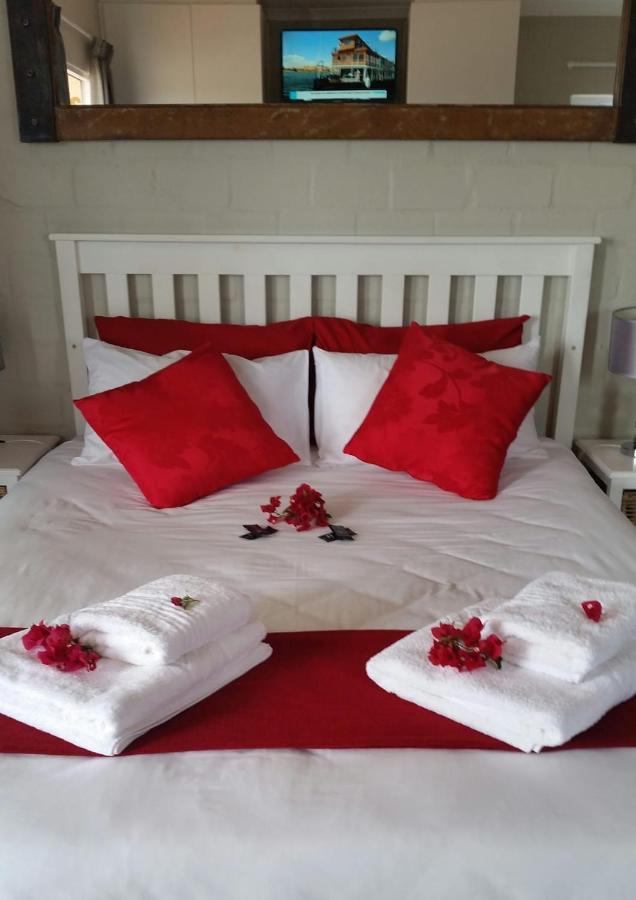 ランゲバーン マサダ ゲスト ハウス Bed & Breakfast エクステリア 写真