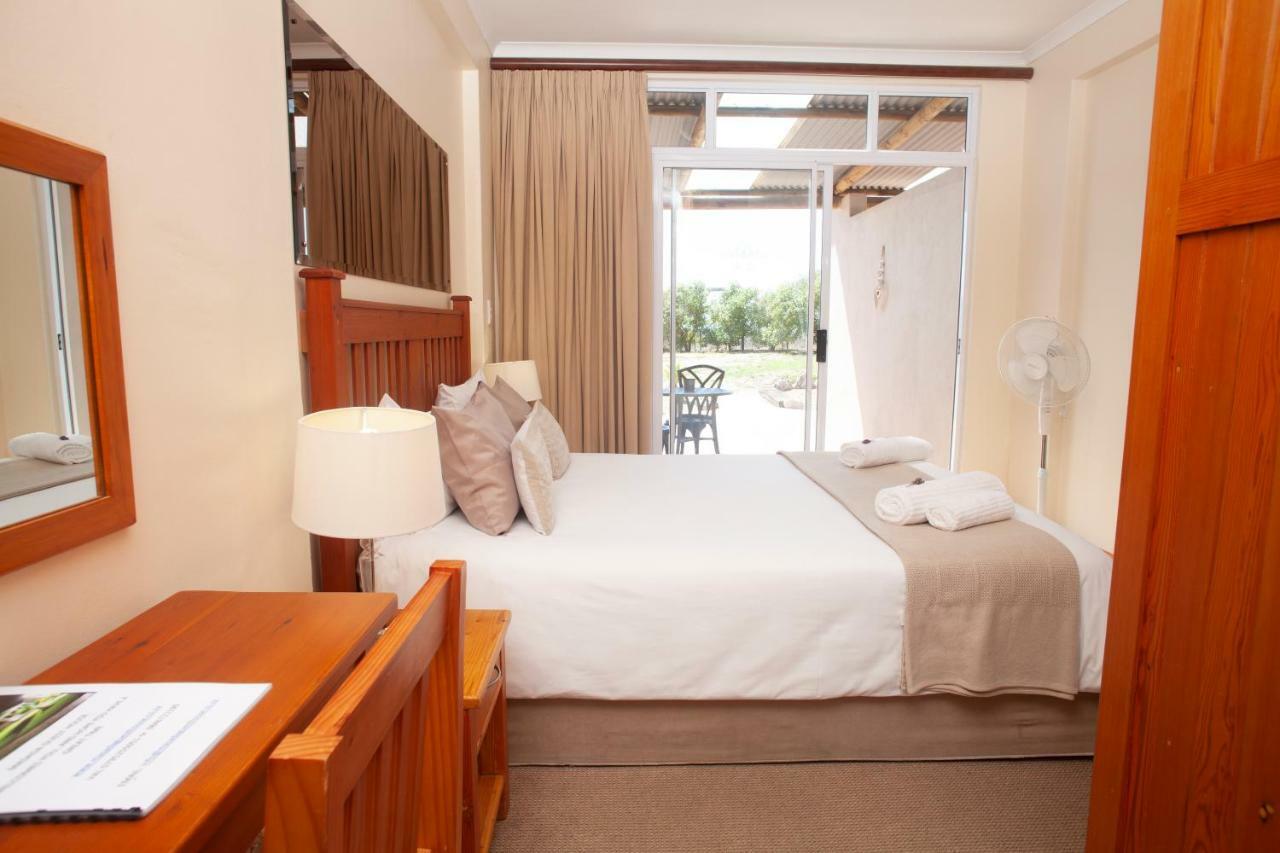 ランゲバーン マサダ ゲスト ハウス Bed & Breakfast エクステリア 写真